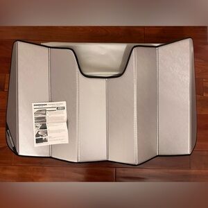 Covercraft UVS100 Honda sunscreen - New